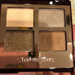 ❌ SOLD Charlotte Tilbury golden goddess eyeshadow quad swatched one time
